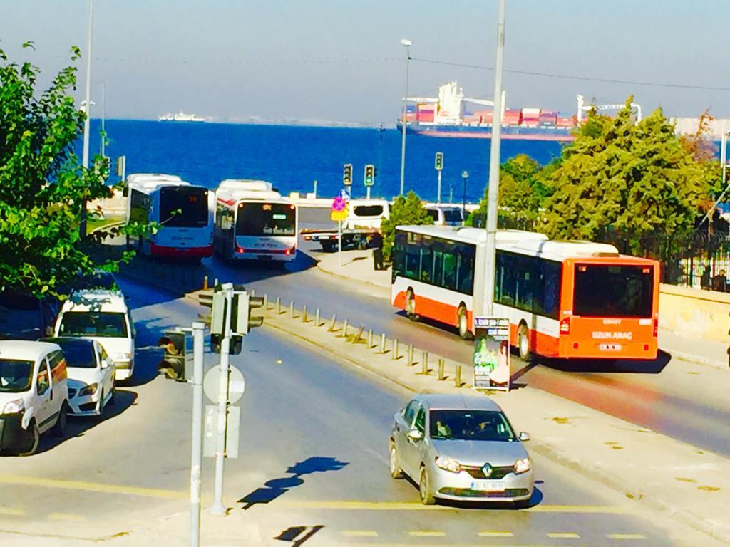 Pastor Historical Apart-Hotel The Gulf Of Izmir Bagian luar foto